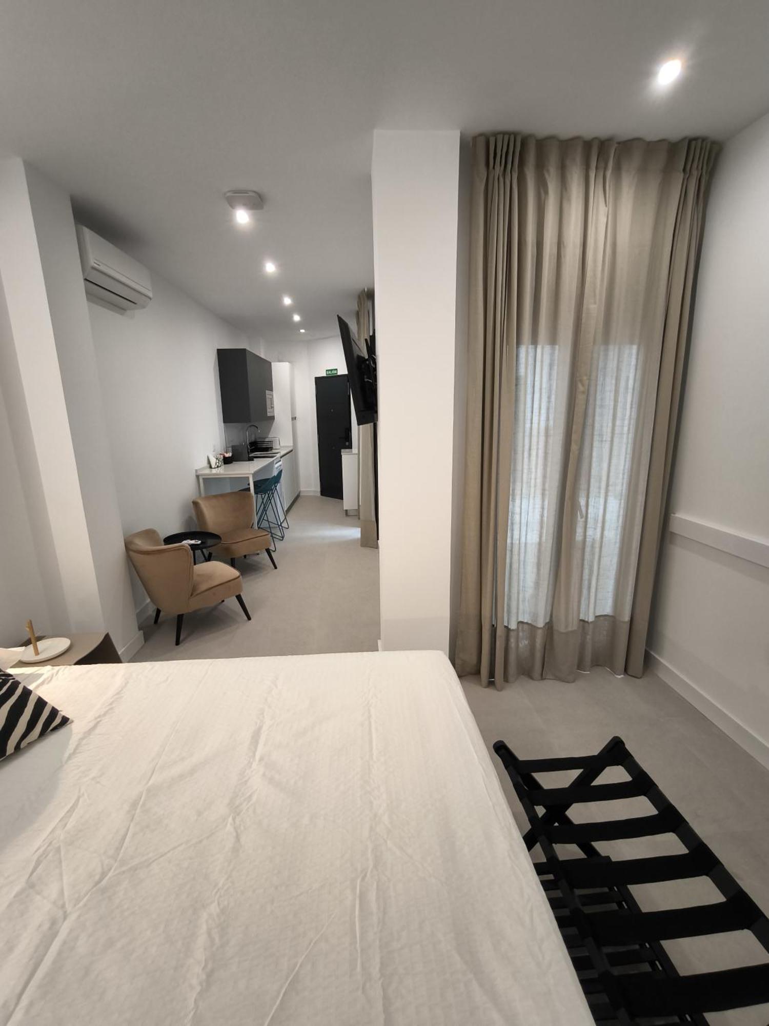 Capuchinos 31 Aparthotel Málaga Exteriör bild