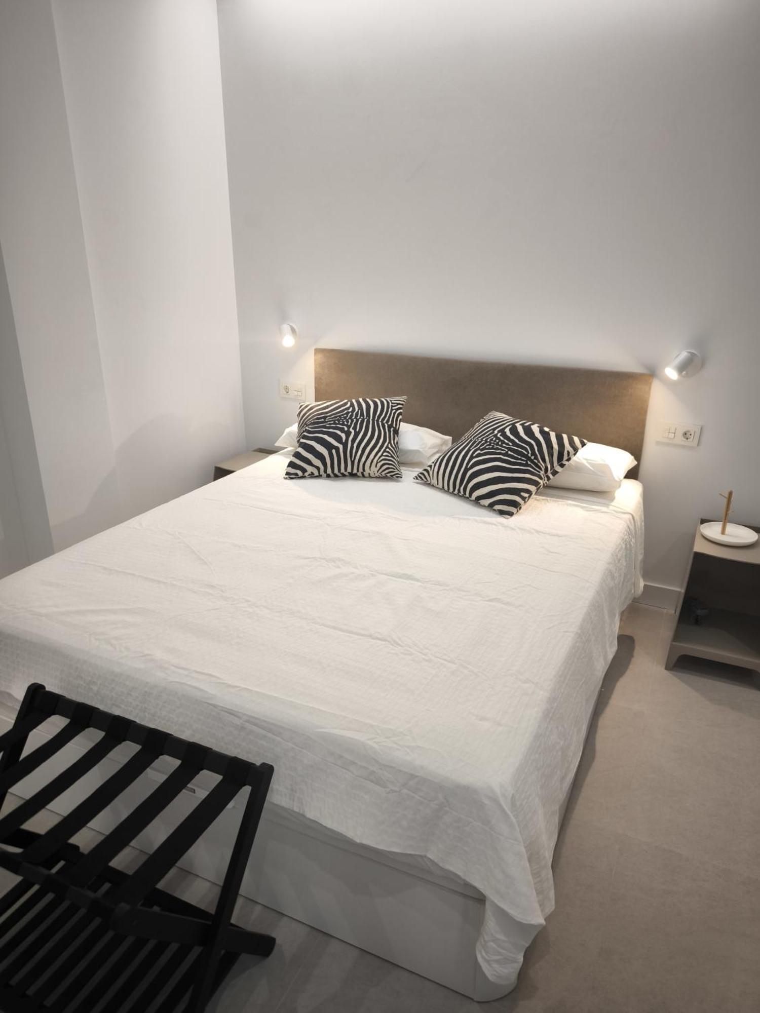 Capuchinos 31 Aparthotel Málaga Exteriör bild